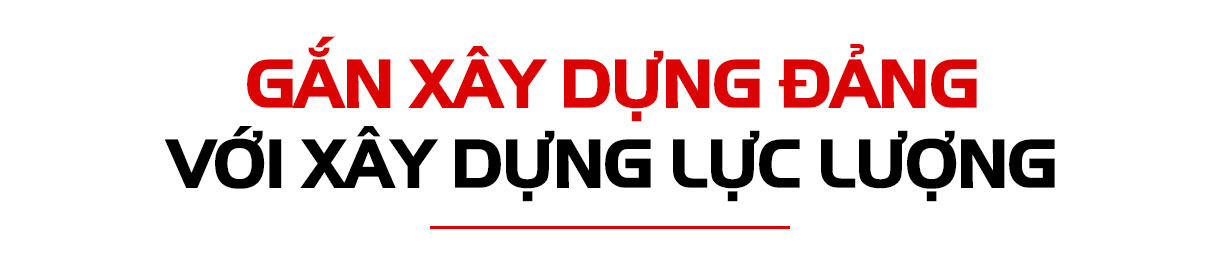 Xứng danh người lính mang quân hàm xanh trên quê hương Xô Viết