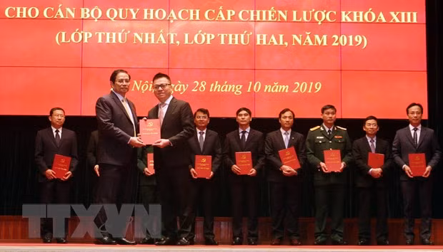 Bế giảng lớp bồi dưỡng cán bộ quy hoạch cấp chiến lược của Đảng