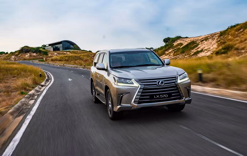 Lexus LX 570 2020 ra mắt tại Việt Nam, giá 8,34 tỷ đồng