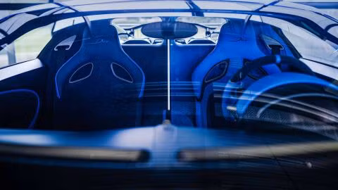 Chiếc Bugatti Divo 5,8 triệu USD cuối cùng được bàn giao đến tay khách hàng