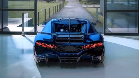 Chiếc Bugatti Divo 5,8 triệu USD cuối cùng được bàn giao đến tay khách hàng