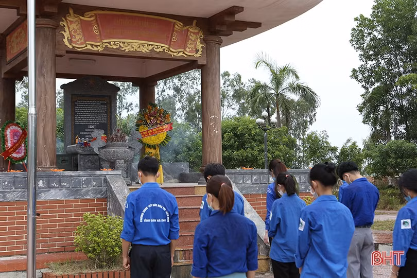 Ngã ba Đồng Lộc - dằng dặc một niềm thương...