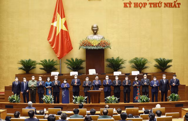 Quốc hội bầu 12 chức danh trong ngày làm việc thứ hai