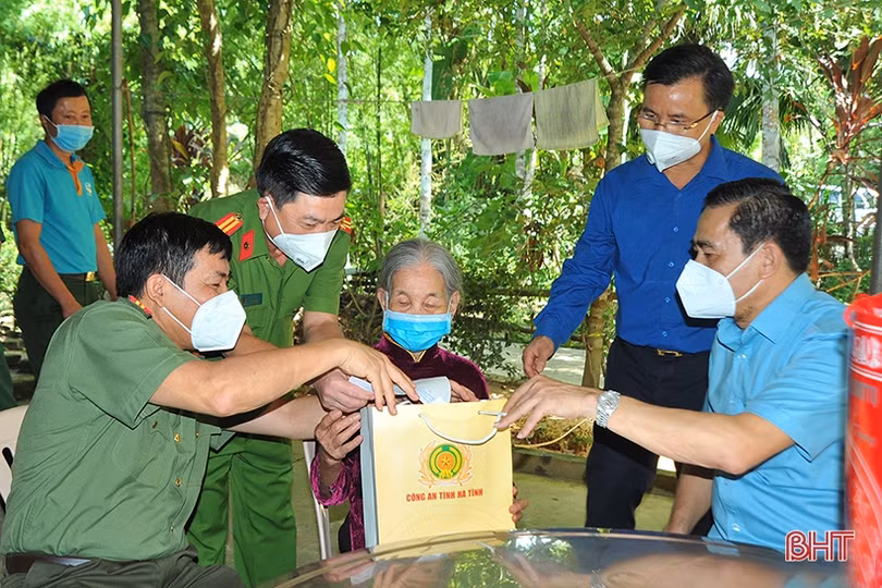 Tháng bảy tri ân trên mảnh đất Hà Tĩnh anh hùng