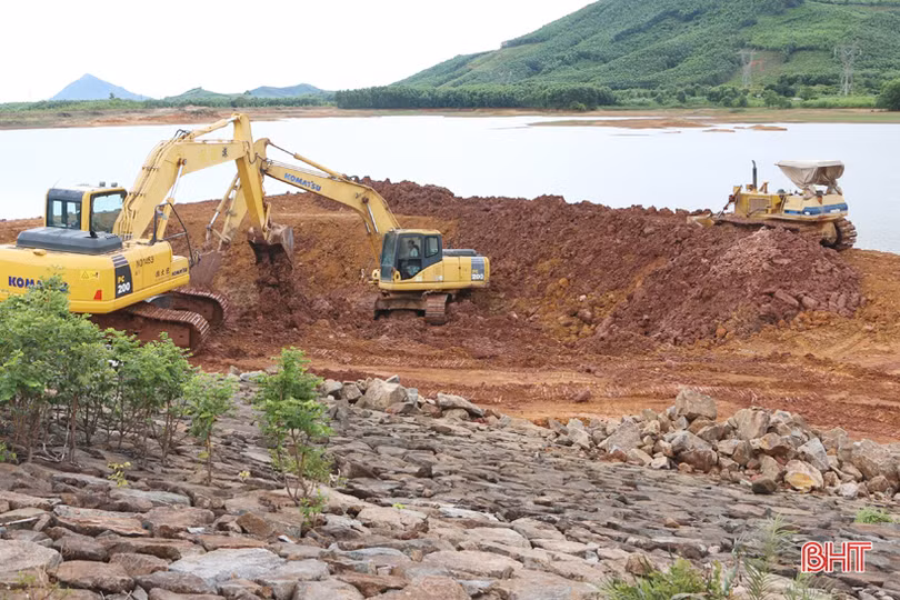 Đảm bảo an toàn các công trình hồ chứa đang thi công ở huyện Kỳ Anh