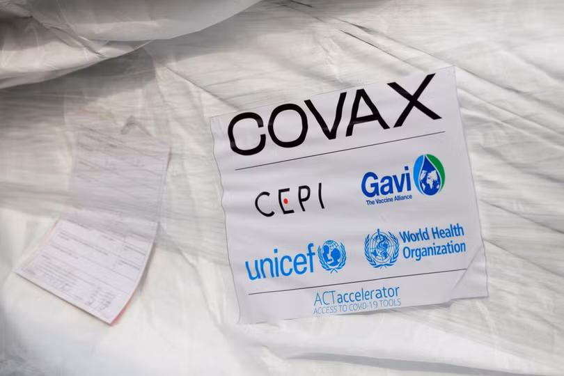 Bao giờ thế giới đủ vaccine chống dịch?