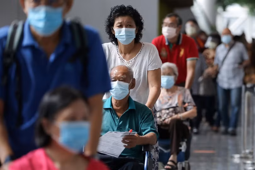 Malaysia lập kỉ lục với gần 16.000 ca mắc mới COVID-19/ngày dù đã phong tỏa hai tháng