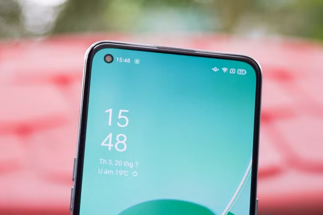 Oppo ra mắt Reno6 Z: Thiết kế mỏng nhẹ, hỗ trợ 5G, camera nhiều tính năng