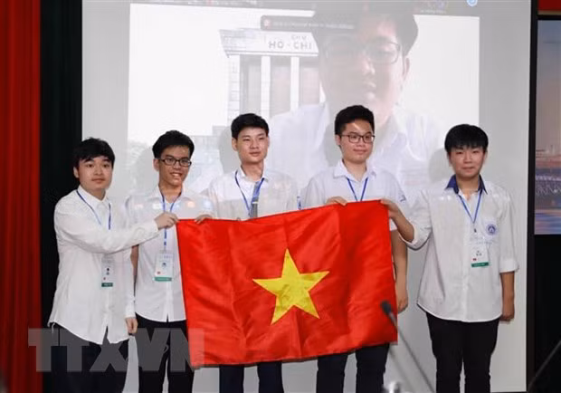 Học sinh Việt Nam giành huy chương vàng Olympic Toán học quốc tế 2021