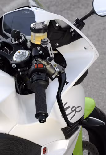 xe phan khoi lon chay dien energica evo 2017