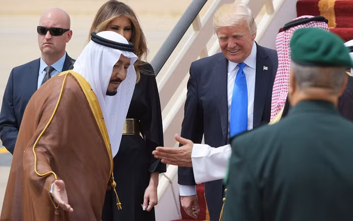 chuyen cong du dau tien cua ong trump khoi dau suon se o saudi arabia