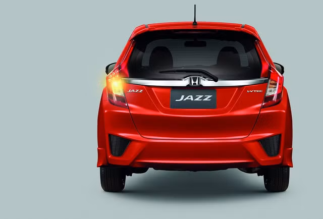 honda jazz 2017 chinh thuc ra mat dong nam a gia duoi 400 trieu dong