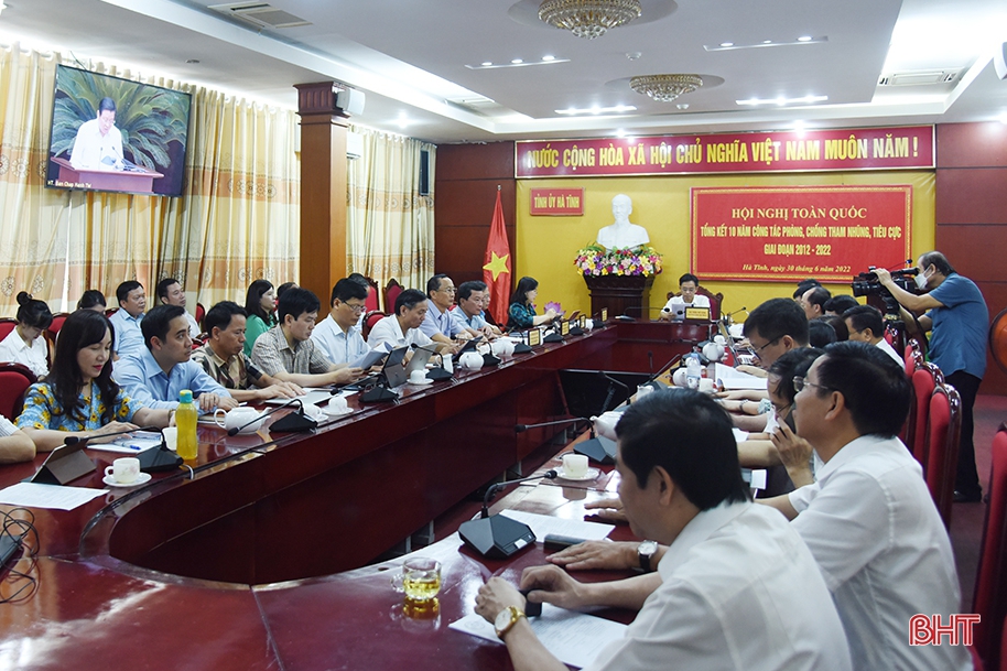 Phòng, chống tham nhũng, tiêu cực là một trong những nhiệm vụ đặc biệt quan trọng của công tác xây dựng, chỉnh đốn Đảng