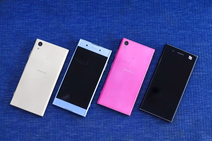 sam smartphone mau sac ruc ro de don tet