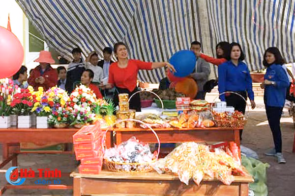 gay quy tu thien giup thanh nien ha tinh tinh nguyen hien dau cho y hoc