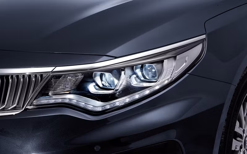 kia optima 2019 trinh lang canh tranh toyota camry
