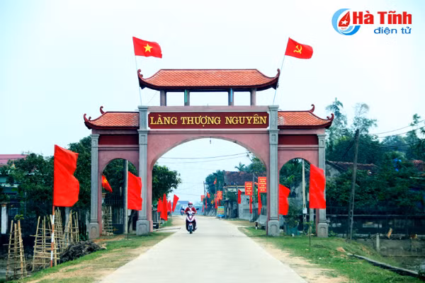 5 nam ha tinh giam hon 24 000 can bo thon