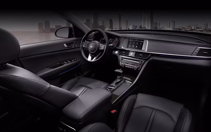 kia optima 2019 trinh lang canh tranh toyota camry