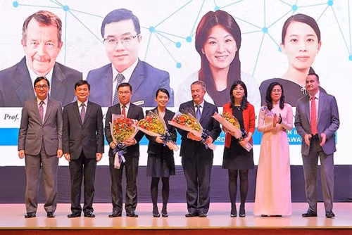 cong bo 20 chuong trinh mon hoc nhung cau chuyen dep ve giao duc
