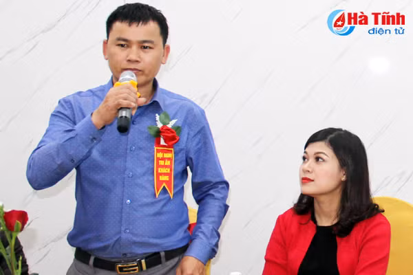 buu chinh viettel ha tinh tri an khach hang