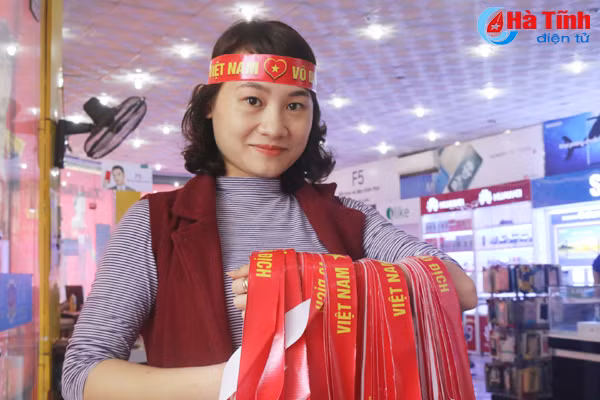 tp ha tinh ron rang co hoa truoc tran chung ket u23 viet nam u23 uzbekistan