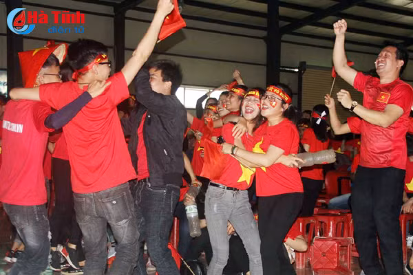 vo oa voi sieu pham cau vong trong tuyet cua quang hai