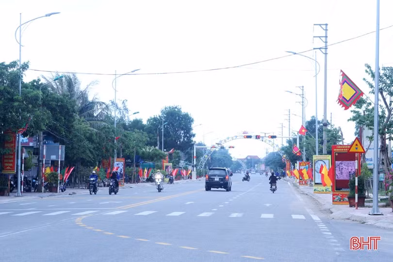 Đường quen tỏa bóng “nhị Kiều”