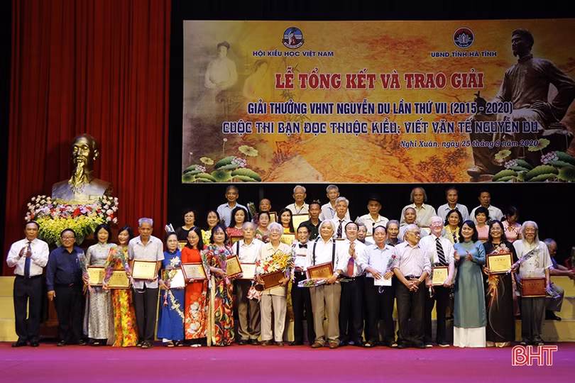Long trọng trao giải thưởng VHNT và các cuộc thi về Nguyễn Du, Truyện Kiều