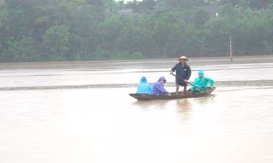 Mưa lớn nhiều ngày qua qua gây ngập úng trên diện rộng ở huyện Vũ Quang - Ảnh: Văn Chương.