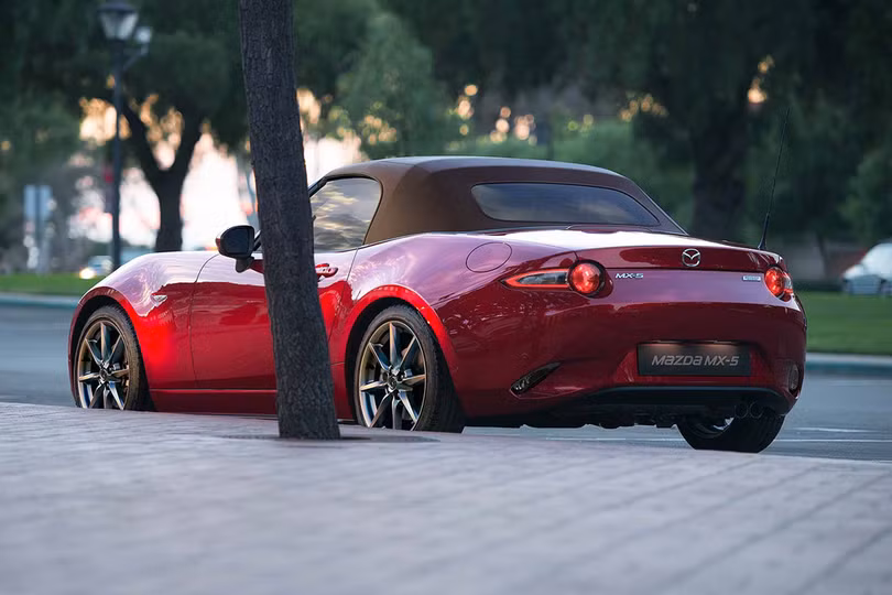 Mazda MX-5 2019 giá khởi điểm 24.914 USD hình ảnh 6 Mazda MX-5 2019 giá khởi điểm 24.914 USD