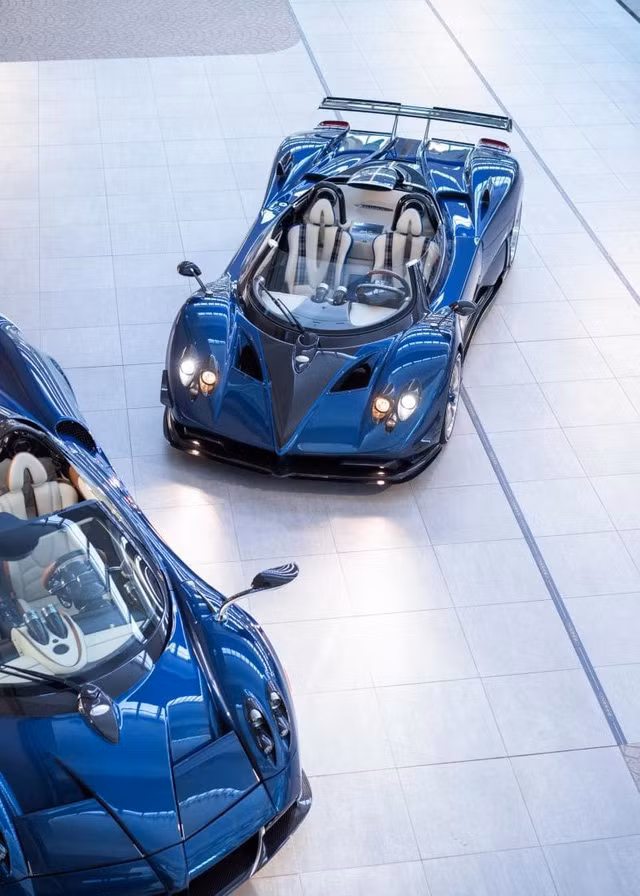 Pagani Zonda HP Barchetta - Siêu xe đắt đỏ nhất thế giới