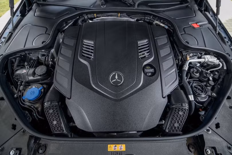 Mercedes-Maybach S 560 và S 650 cập bến Malaysia giá từ 8 tỷ đồng