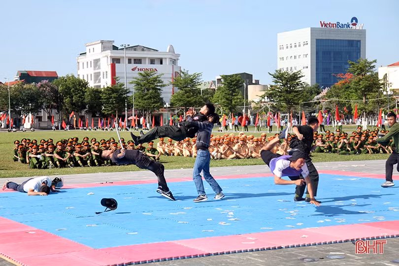 Công an TP Hải Phòng nhất hội thi điều lệnh, bắn súng, võ thuật Công an Nhân dân
