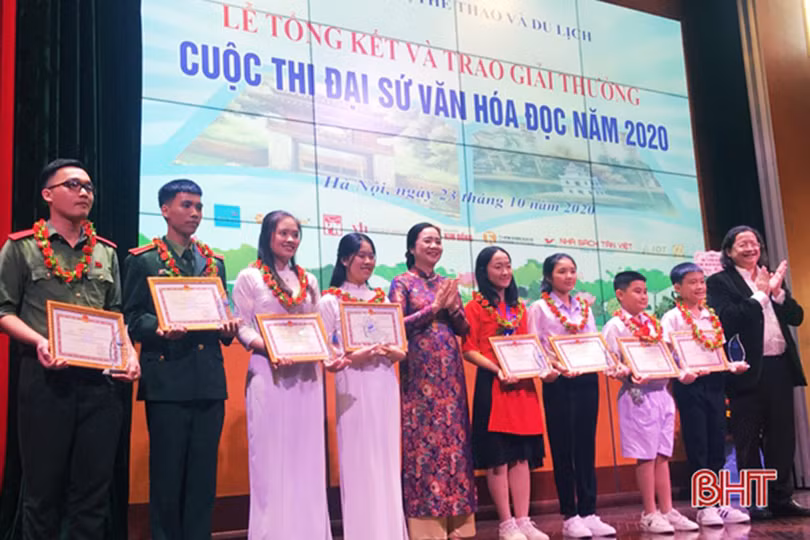 “Đại sứ văn hóa đọc” Hà Tĩnh: Sách giúp chúng em làm chủ kiến thức