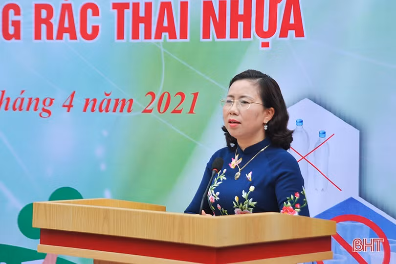 Thay đổi thói quen sử dụng túi ni lông, sản phẩm nhựa của nông dân Hà Tĩnh