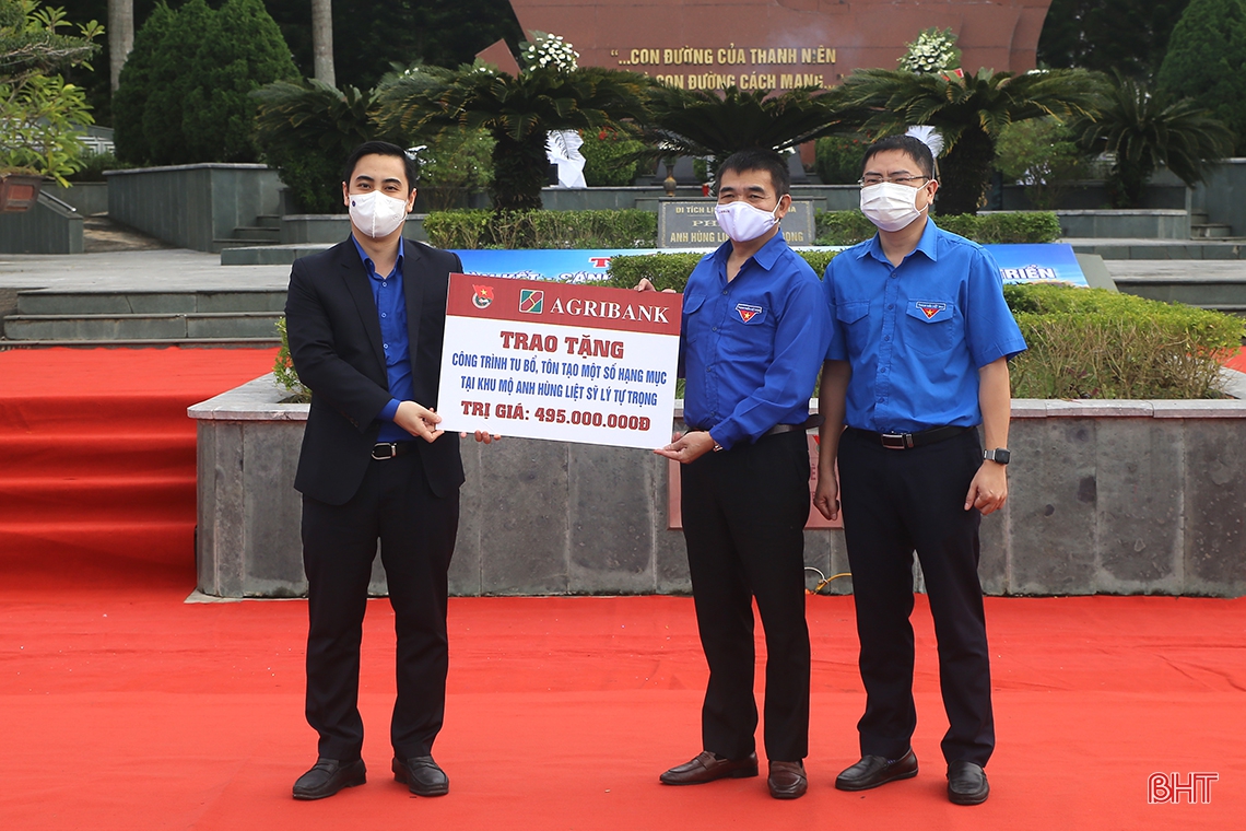 Sinh hoạt chính trị tưởng niệm 90 năm ngày hy sinh của anh hùng liệt sỹ Lý Tự Trọng