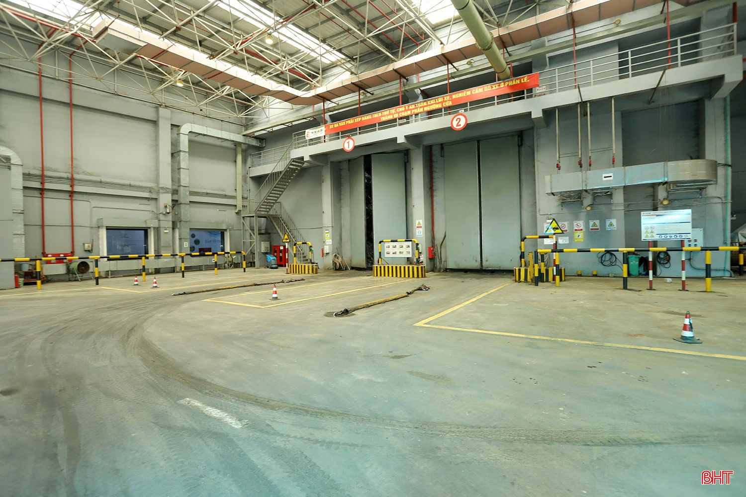 bqbht_br_nha-may-dien-rac-8b.jpg