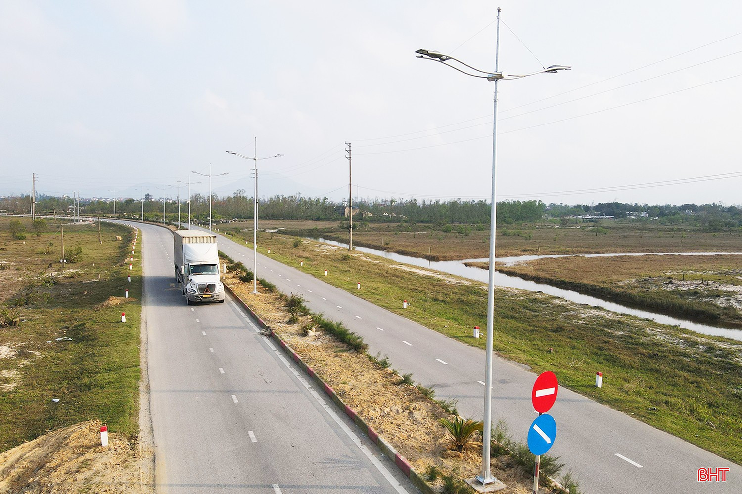 bqbht_br_cau-cua-nhuong-02c.jpg