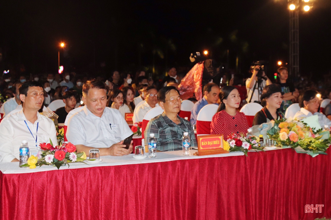 Chương trình giao lưu “Cuộc dạo chơi của Sao la - Kỳ lân Châu Á” tại Hà Tĩnh