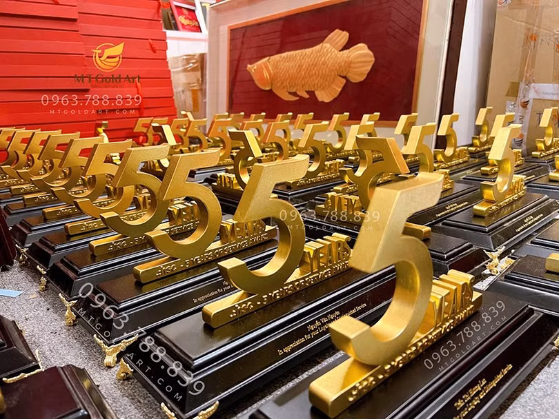 MT Gold Art 5.jpg