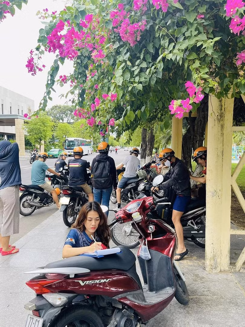 Dịch vụ thuê xe 2.jpg