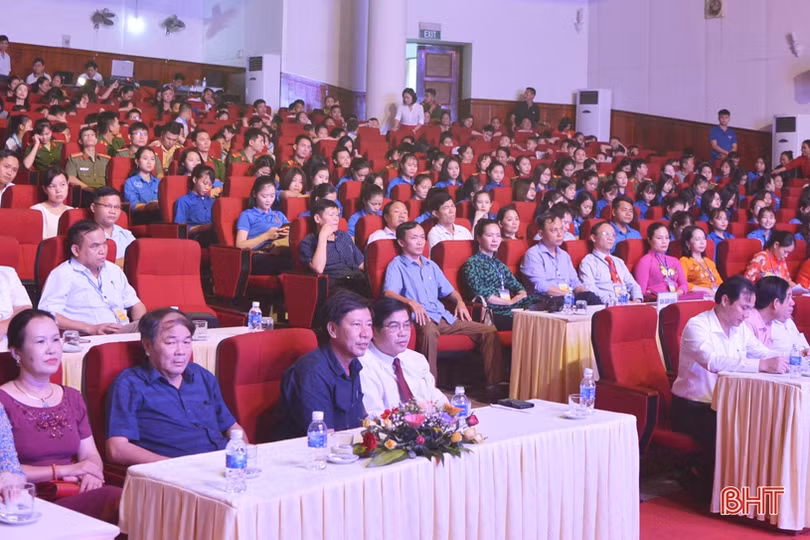 Sôi nổi hội thi “Tìm hiểu kiến thức giáo dục đời sống gia đình”