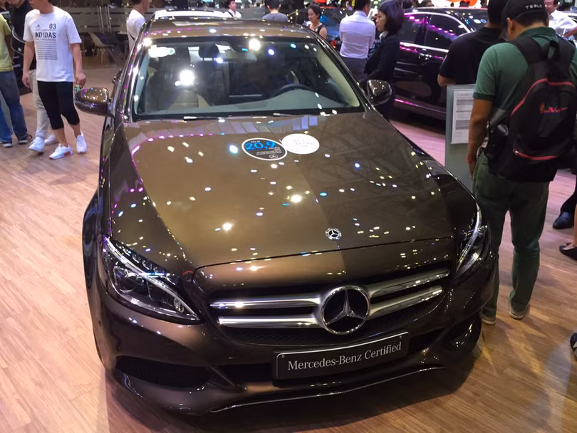 Xe Mercedes “hàng lướt” như mới giảm giá đến 3 tỷ tại VMS 2018