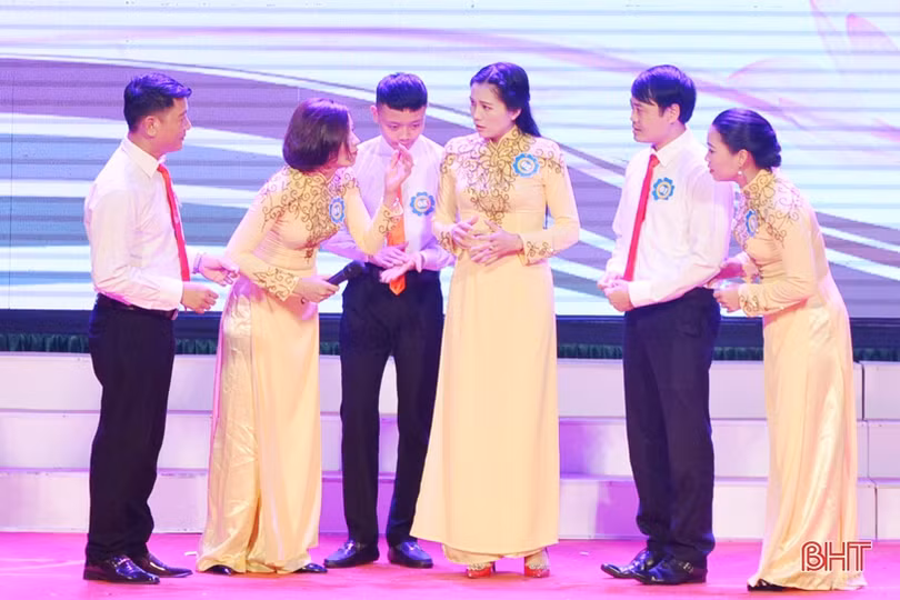 Sôi nổi hội thi “Tìm hiểu kiến thức giáo dục đời sống gia đình”