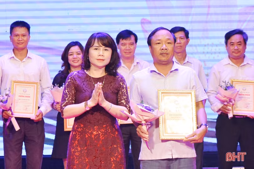 Sôi nổi hội thi “Tìm hiểu kiến thức giáo dục đời sống gia đình”