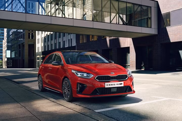 Hình ảnh chi tiết Kia Ceed GT - Line phiên bản châu Âu