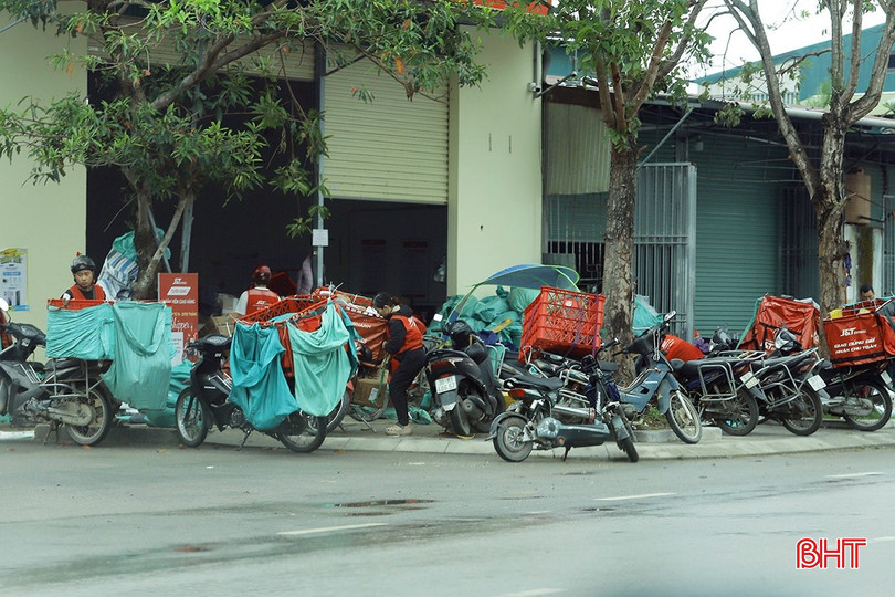 bqbht_br_canh-toan-shipper.jpg