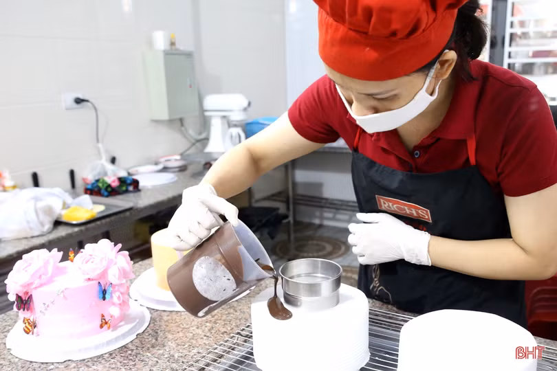 Khám phá bí quyết làm bánh ngọt của tiệm Trang Oanh