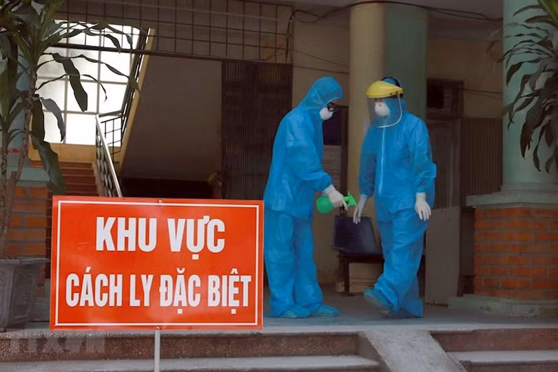 Thêm 4 ca mắc Covid-19 là tiếp viên hàng không Vietnam Airlines và người trở về từ Mỹ, Việt Nam có 324 ca