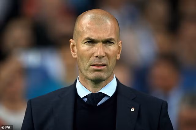 Newcastle gây sốc khi tính mời Zidane làm HLV trưởng